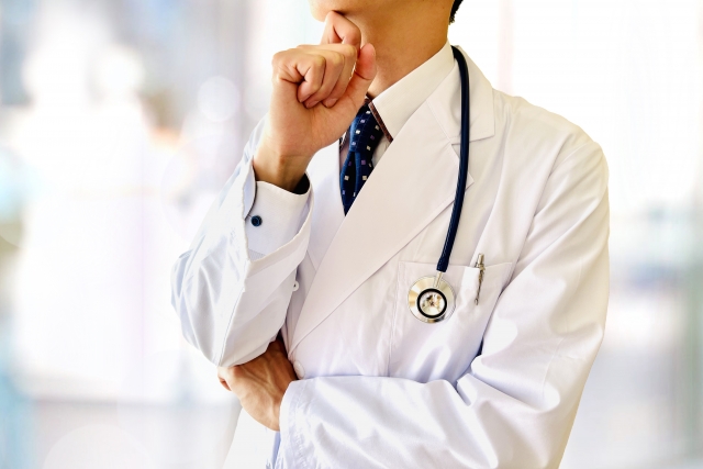 男性医師が結婚を考える年齢