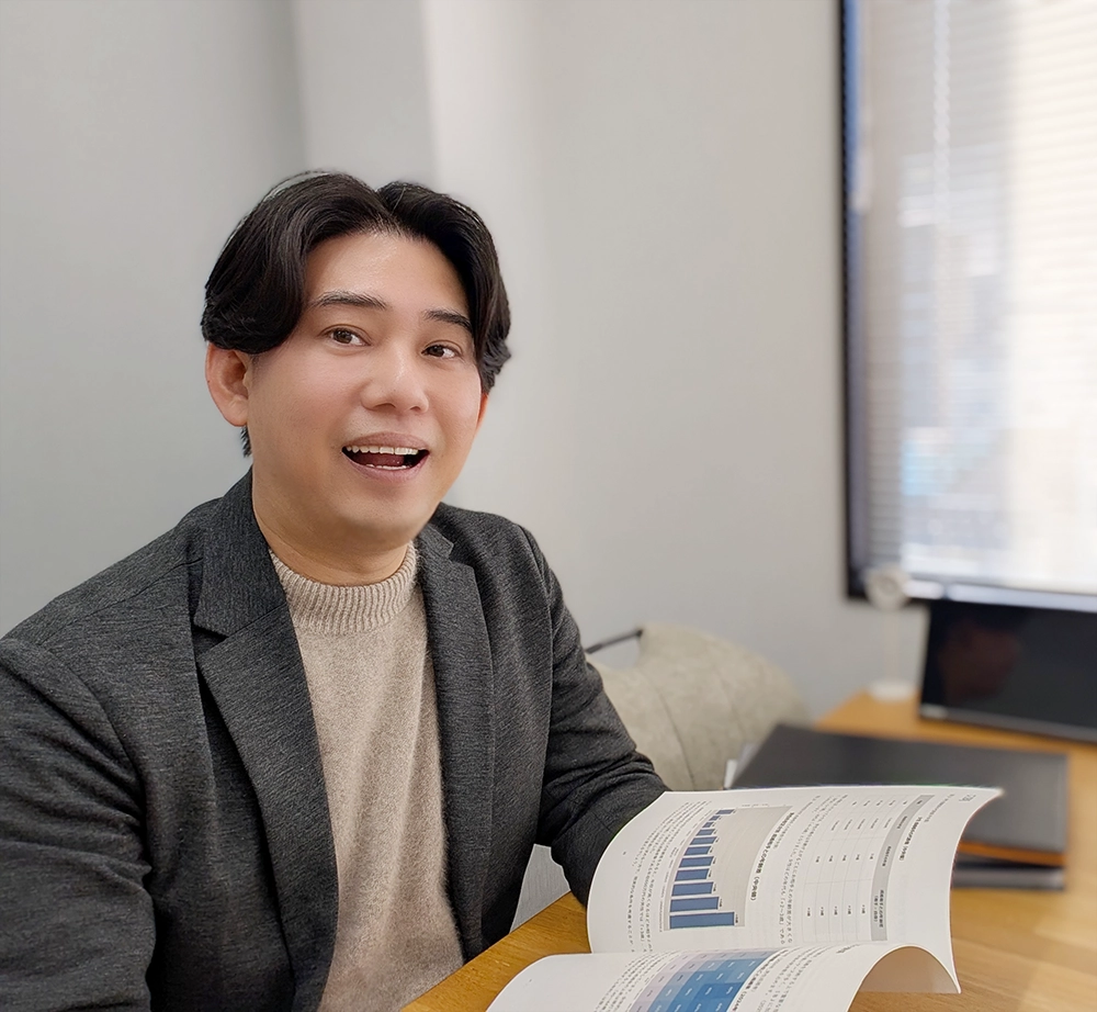 代表カウンセラー 油井のプロフィール写真