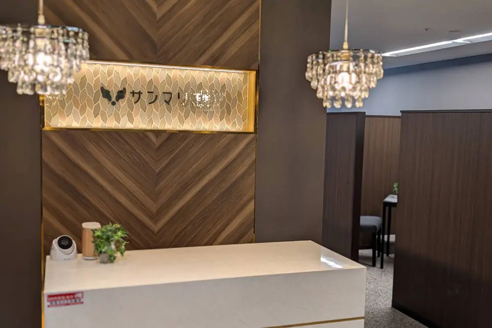 ミライノ岡山店の受付スペース